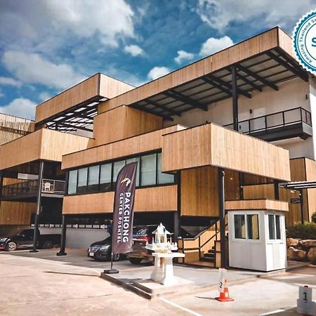 Pakchong Center Poshtel Hotel Bagian luar foto