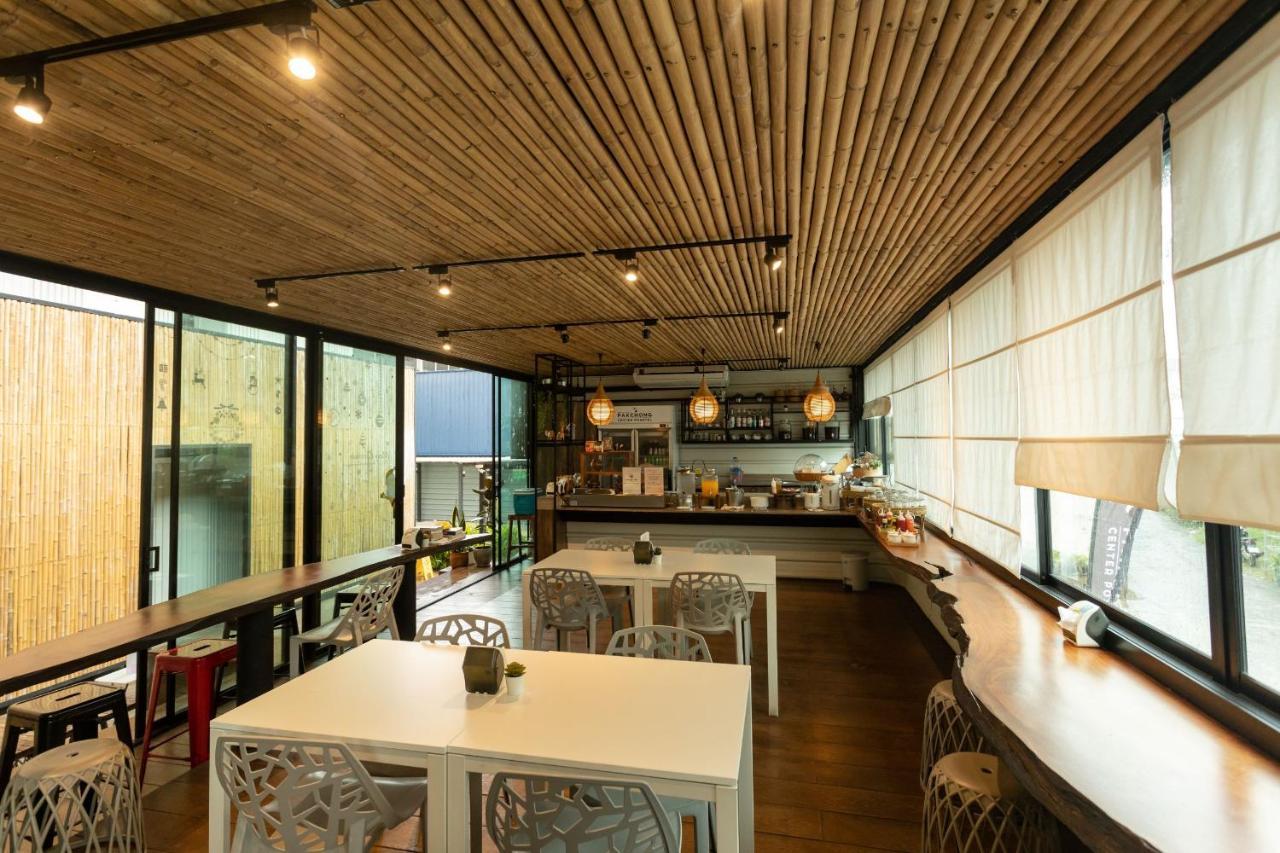 Pakchong Center Poshtel Hotel Bagian luar foto